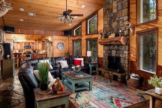 406 Woodland Cir, Broken Bow, OK 74728