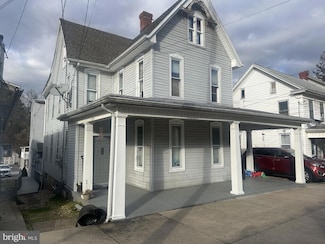 142 W Main St, Windsor, PA 17366