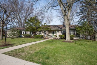1111 Oxford Rd, Deerfield, IL 60015