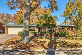 517 Beaucaire Dr, Saint Louis, MO 63122