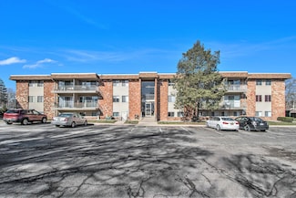 734 W Kilgore Rd Unit 108, Kalamazoo, MI 49008