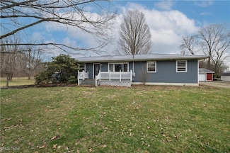 8195 S Cleveland Massillon Rd, Clinton, OH 44216