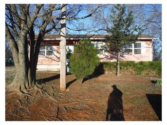 223 N Martin Luther King Junior, Coyle, OK 73027