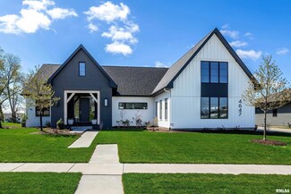 4647 Woodland Dr, Bettendorf, IA 52722