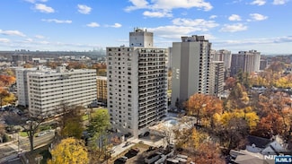 277 Prospect Ave Unit 11H, Hackensack, NJ 07601