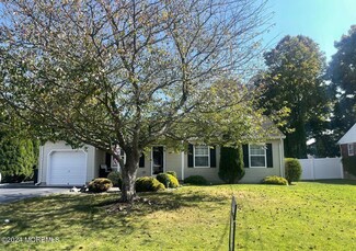 91 Atlantis Ave, Manahawkin, NJ 08050