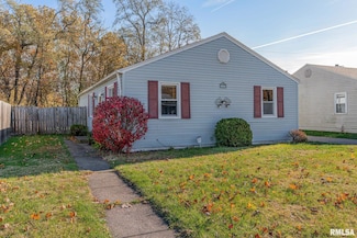 1310 39th St, Moline, IL 61265