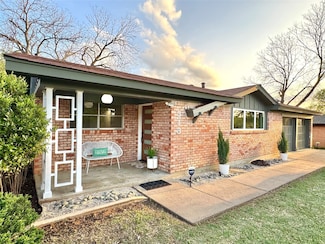 313 Sheri Ln, Hurst, TX 76053