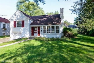 10 Williamsburg Ct, Evanston, IL 60203