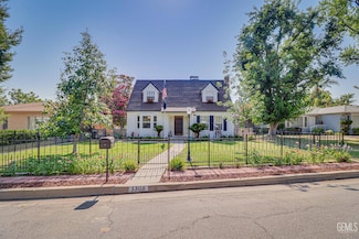 3308 La Cresta Dr, Bakersfield, CA 93305