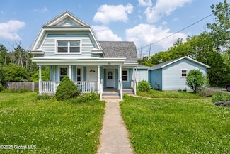 65 N Main St, Voorheesville, NY 12186