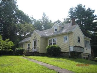 28 Hill St, Millville, MA 01529