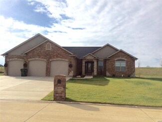 1609 Ontario Dr, Waterloo, IL 62298