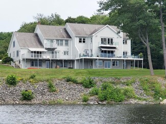17 Harbor Dr Unit 8, Brewer, ME 04412
