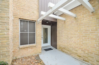 7211 Foxside Ln, Humble, TX 77338