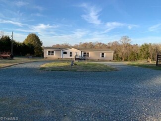 7624 Flat Creek Rd, Bennett, NC 27208