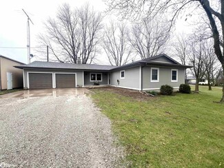 2385 Lilac Ct, Fairfield, IA 52556
