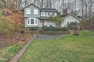 708 Woodgreen Ln, Kingsport, TN 37660
