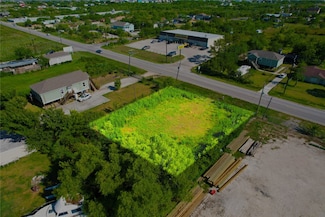 2430 E Fm 517, San Leon, TX 77539