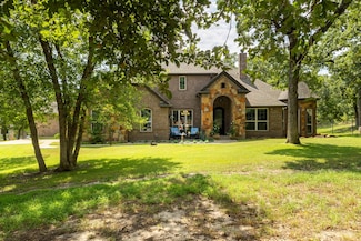 7401 Hilltop Dr, Fort Worth, TX 76108