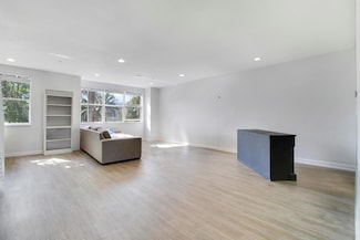 500 Pacific Grove 3 Dr Unit 3, West Palm Beach, FL 33401