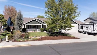 2053 NW 19th Place, Redmond, OR 97756