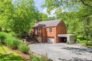 105 Brookwood Rd, Venetia, PA 15367
