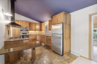 6113 Wilryan Ave, Edina, MN 55436