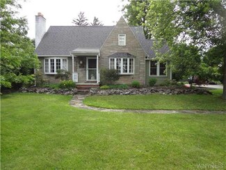 4270 Wildwood Dr, Buffalo, NY 14221