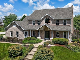 2939 Beth Ln, Naperville, IL 60564