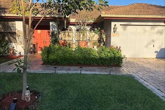 23297 Lago Mar Cir, Boca Raton, FL 33433