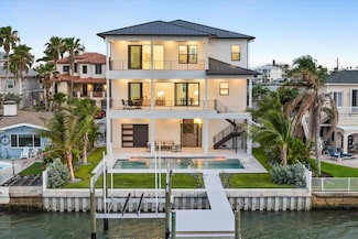 820 Bay Point Dr, Madeira Beach, FL 33708