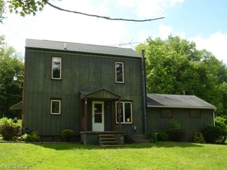 775 Cherry Valley Dr, Leetonia, OH 44431