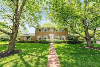 4465 Loos Cir E, Columbus, OH 43214