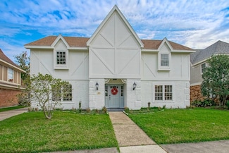 32 Yosemite Dr, New Orleans, LA 70131