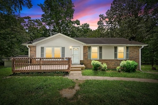 1852 Mimi Rd, Clarksville, TN 37040