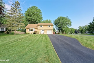 15 Gretel Terrace, Ballston Lake, NY 12019