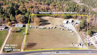 1740 Irvington Rd, Weems, VA 22576