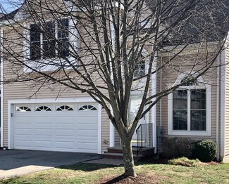 63 Knowlton Cir, Upton, MA 01568