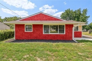 38 Rutledge Dr, Youngstown, OH 44505