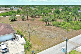 914 Mercury Ave S, Lehigh Acres, FL 33974