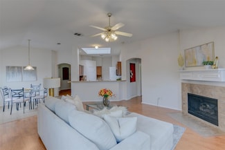 11229 Pleasant Wood Ln, Fort Worth, TX 76140