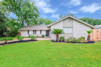 4511 Ravine Dr, Friendswood, TX 77546