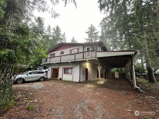 111 NE Briggadun Dr, Belfair, WA 98528
