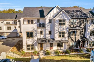 222 Thompson Park Dr, Nashville, TN 37211