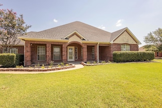 1383 E Oaklawn Dr, Terrell, TX 75160