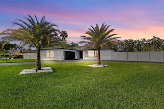 5202 Elm Ct, Cape Coral, FL 33904