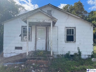 617 Weaver St, Darlington, SC 29532