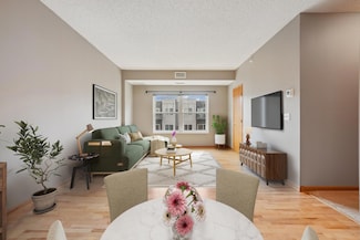 4824 E 53rd St Unit 422, Minneapolis, MN 55417