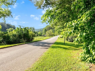 000 Old Town Way, Flat Rock, NC 28739